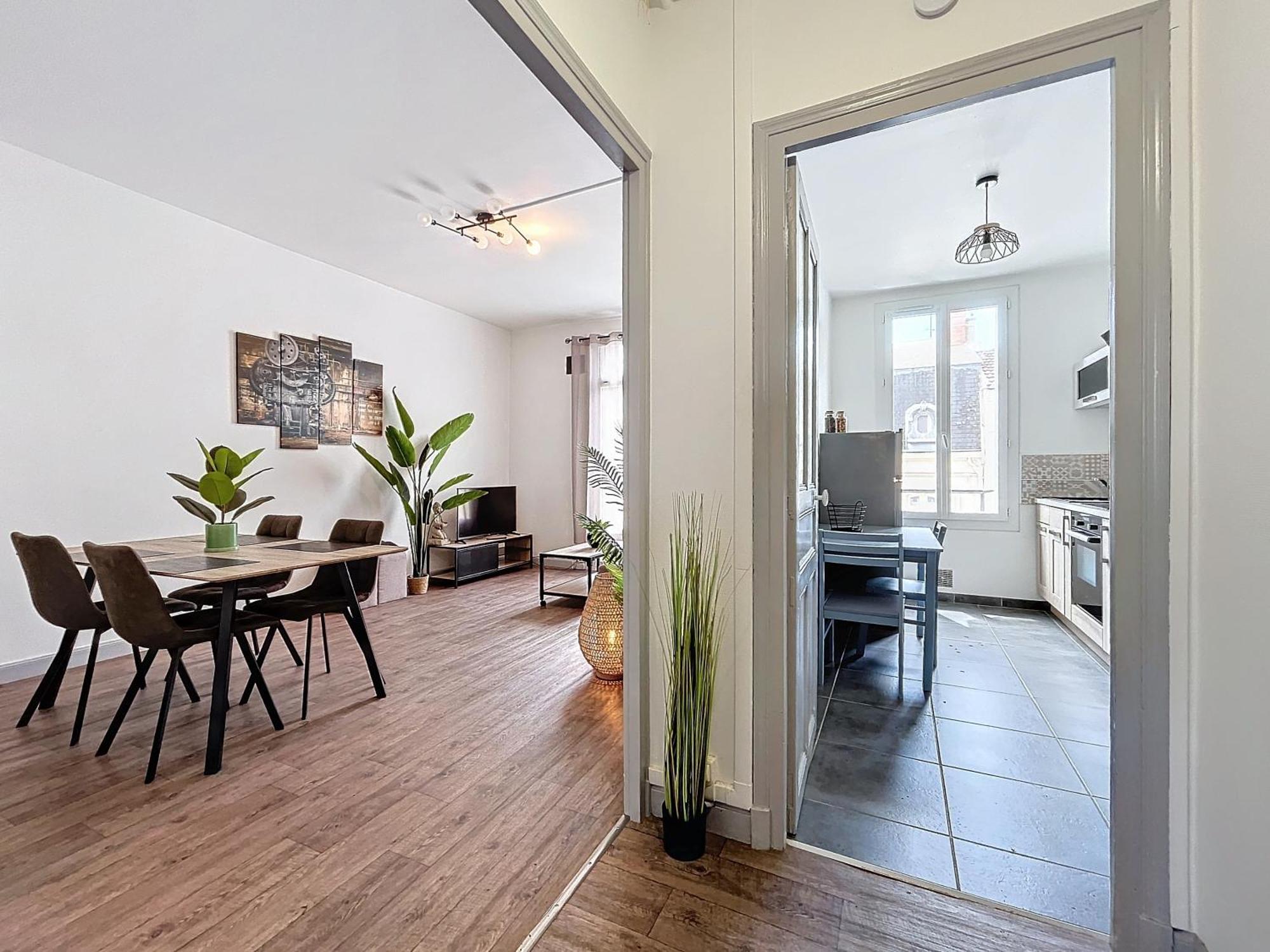 Le 4-F2 Centre Historique Apartment Montluçon Екстериор снимка